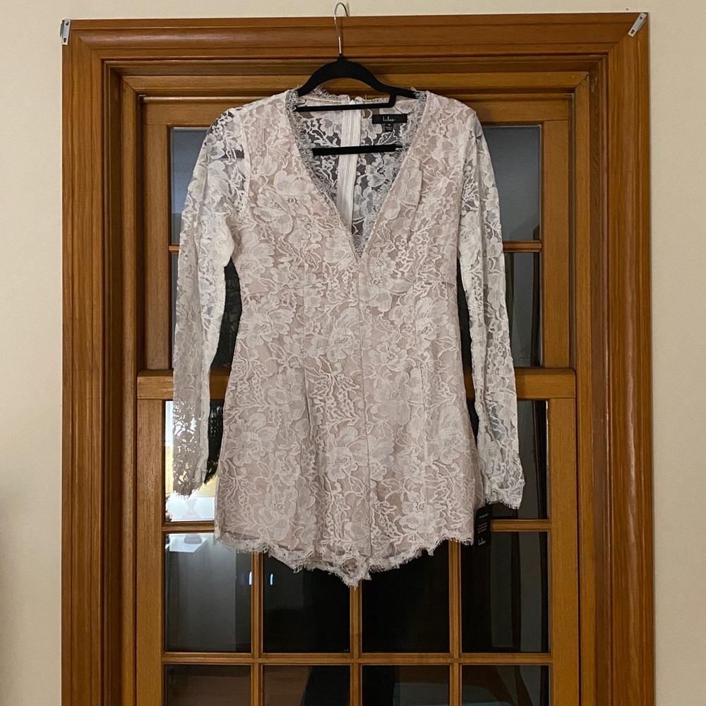 Lulu’s Express Your Love White Lace Romper